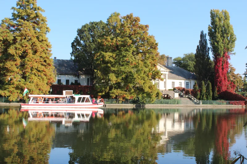 A szarvasi Bolza-kastély és parkja