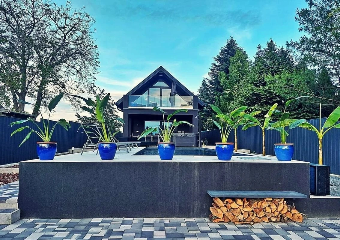 Luxusnyaraló a Holt-Körös felől