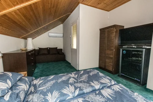 Emeleti hálószoba 2: pótágy