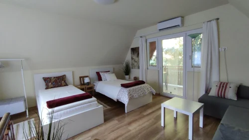 Emeleti hálószoba 2.