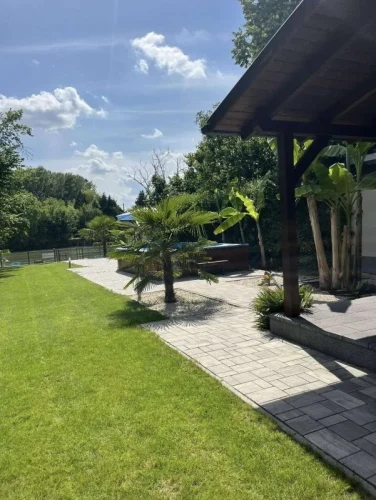 Gondozott kert, mediterrán hangulat