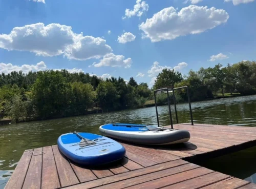 2 db SUP-pal és csónakkal is bebarangolható a holtág