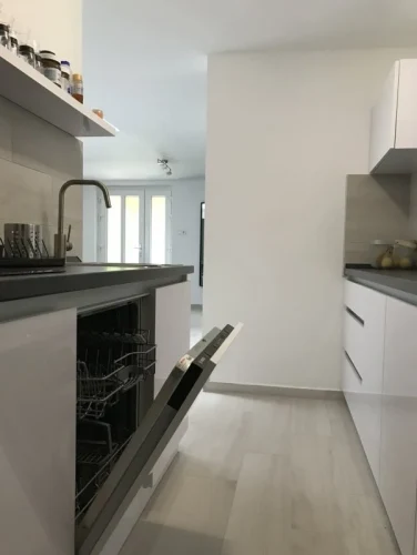 A konyha teljeskörűen felszerelt