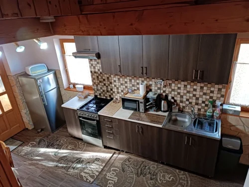 Teljesen felszerelt konyha