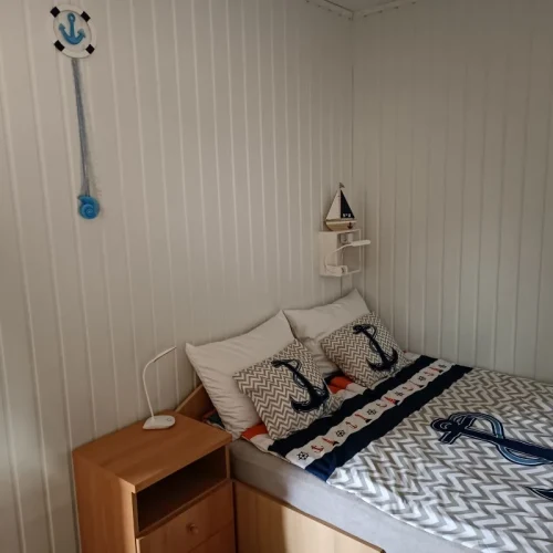 Franciaágyas hálószoba