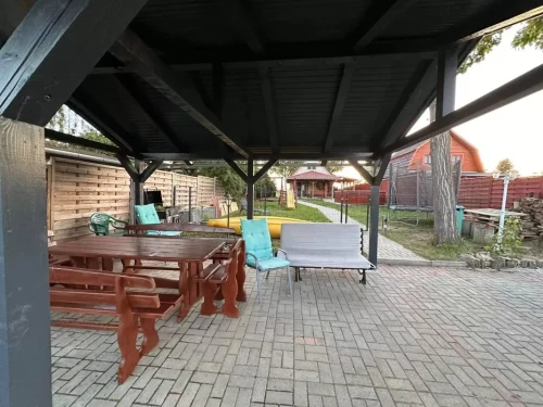 Kerti bútorokból élvezhetjük a festői kilátást