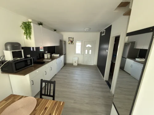 Teljeskörűen felszerelt konyha