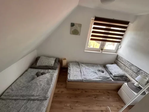 Emeleti hálószoba 1.