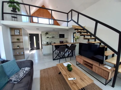 Modern kialakítású amerikai konyhás nappali