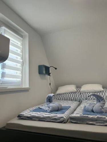 Franciaágy a hálótérben