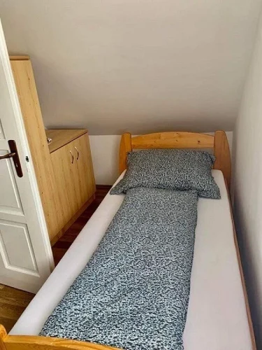 Emeleti kis szoba II.