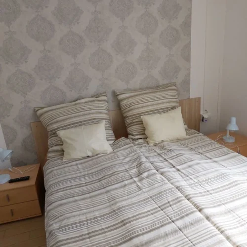 Franciaágyas hálószoba 2.