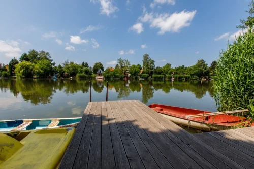 Saját stég vízibiciklivel (kenu, csónak előzetes egyeztetés alapján)