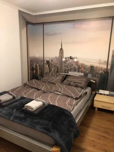 Franciaágyas hálószoba 1.