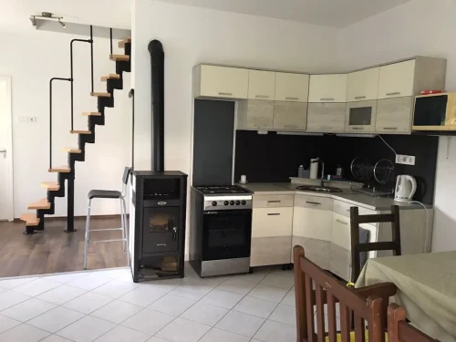 Teljesen felszerelt konyha