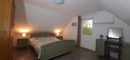 Emeleti hálószoba 1.