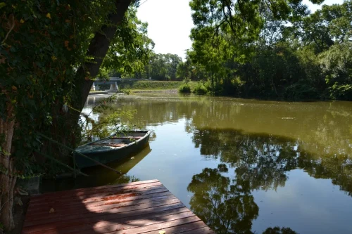 Kilátás a vízpartról