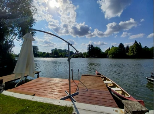 Stég napozáshoz és horgászatra