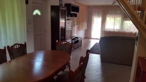 Tágas, amerikai stílusú konyha