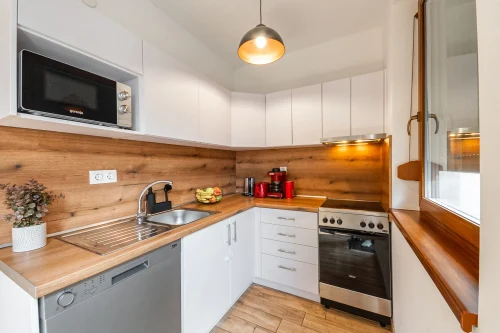 Teljeskörűen felszerelt konyha