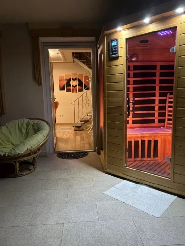 Üvegterasz alatt infraszauna