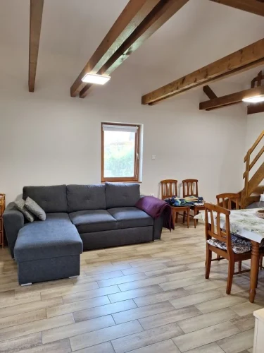 Nappali pótágyazható kanapéval