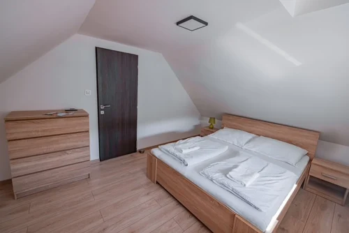 Emeleti hálószoba 2.