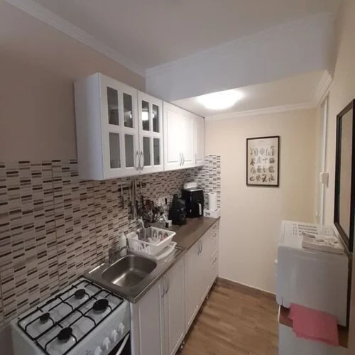 Teljeskörűen felszerelt konyha