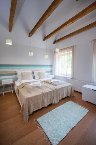 Emeleti hálószoba 2.